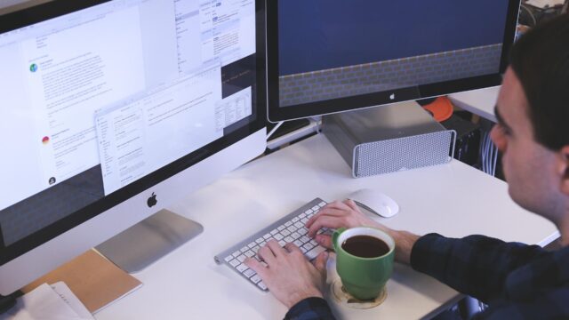startupstockphotos-typing-849806_1920