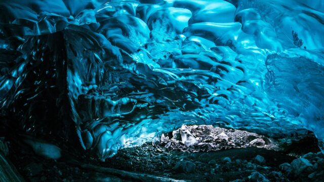 stocksnap-ice-2567399_1920